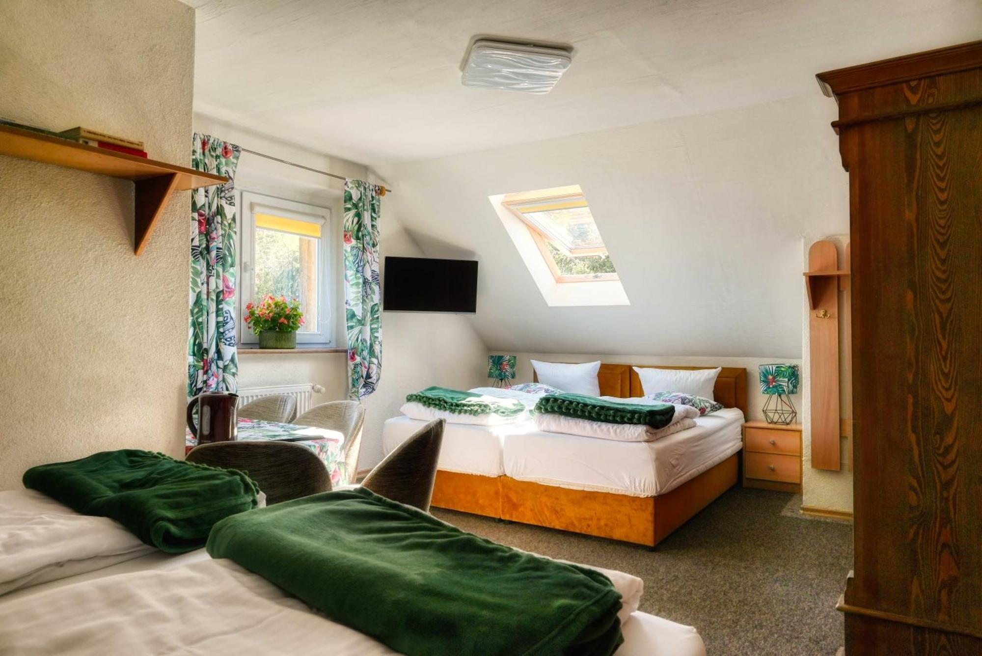 Osrodek Jagienka Zieleniec Bed and Breakfast Duszniki Zdrój Exteriör bild
